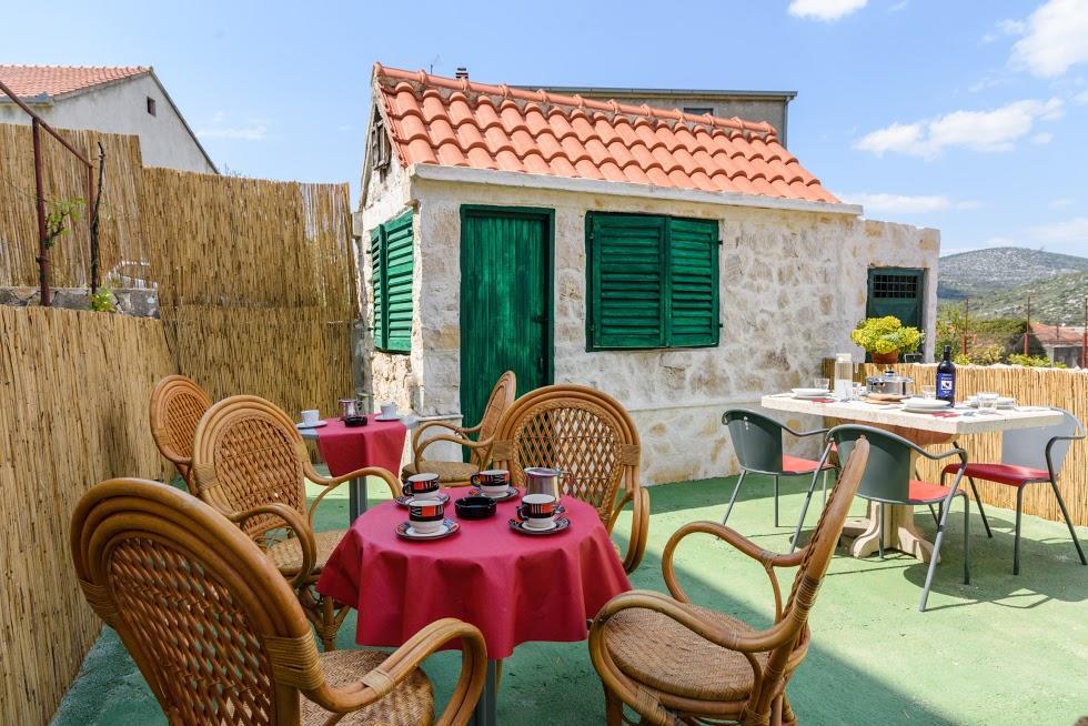 Apartmani Marko I Ana Маріна Екстер'єр фото